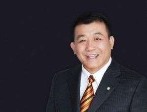 他生于湖北状元之乡，留学日本发现商机，获马云投资，却一夜破产